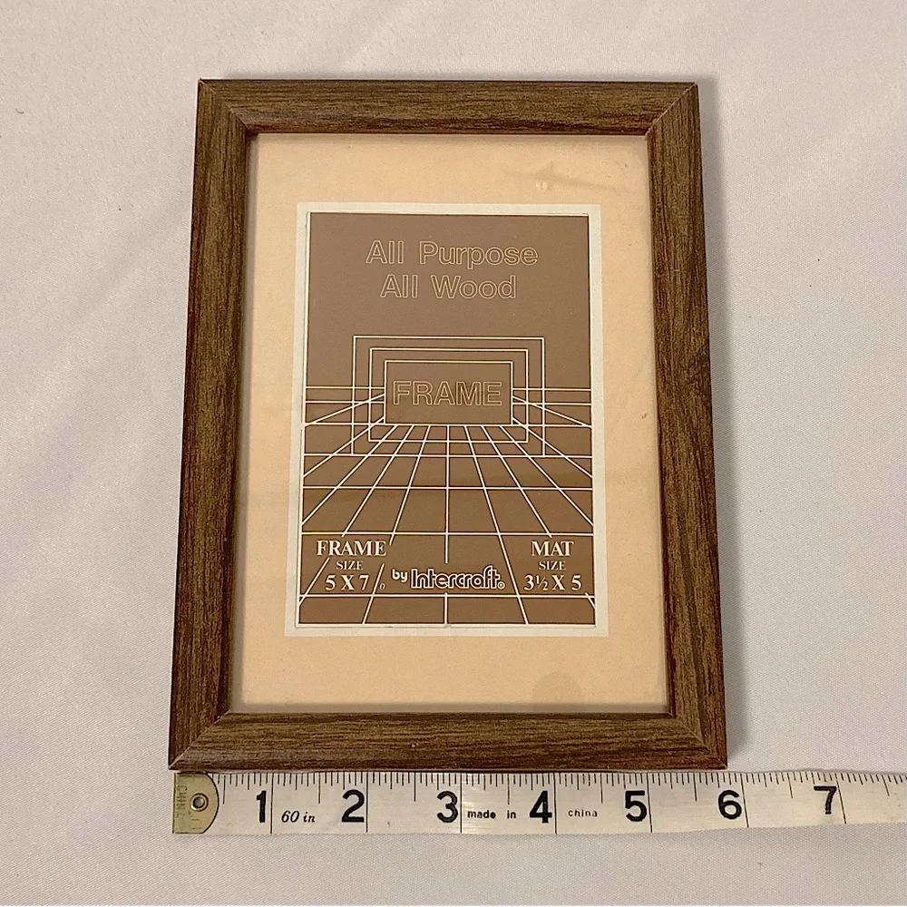 ⭐️ 5” x 7” Wooden Picture Frame Hangable All Purpose All Wood